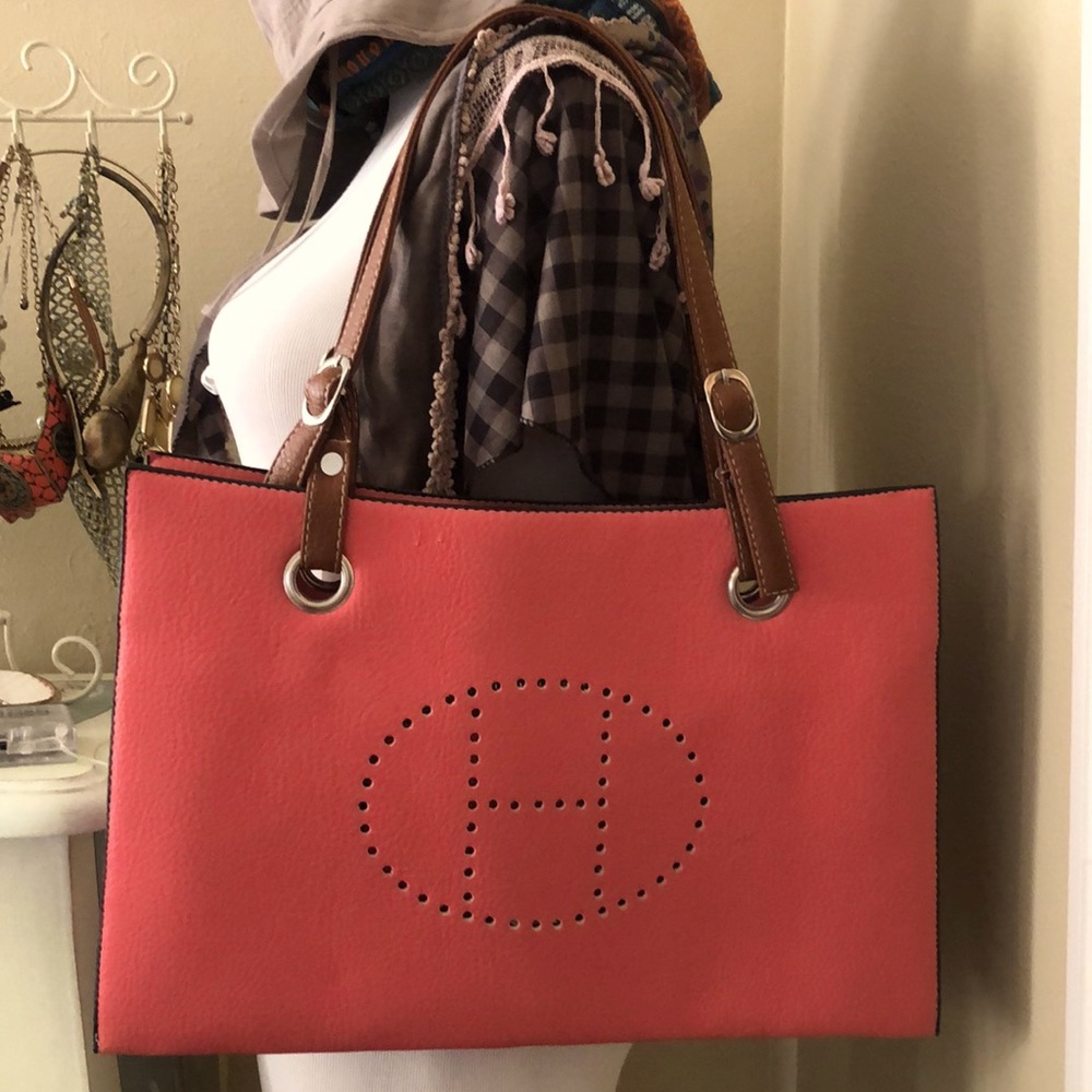H logo shoulder bag🌷🌷🌷